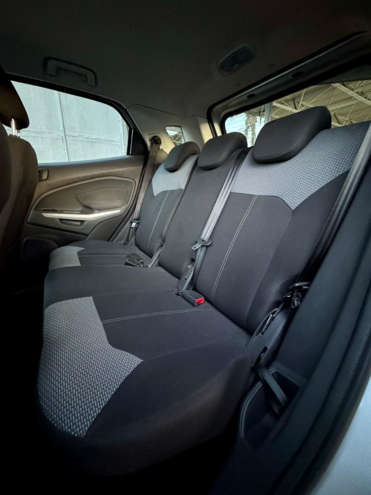 Ford EcoSport SE — foto 17